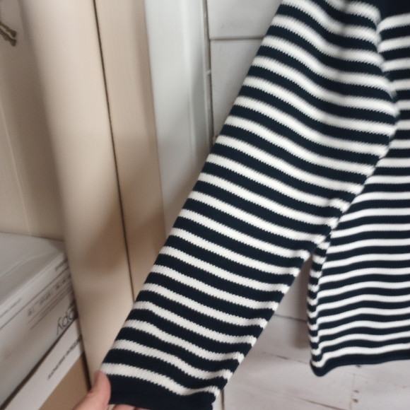 Nautical Blue and White V-Neck Sweater with Stripes - Picture 12 of 13